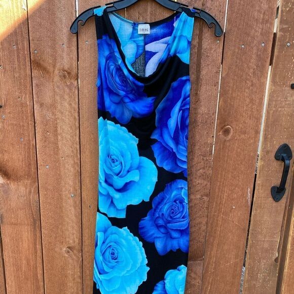 Timing‎ Blue Floral Dress - Picture 3 of 9